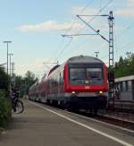 Am 23.6.13 fuhr der RE 22045 mit dem Bnrbdzf 480.1 80-34 119 mit Dostos auf der Neckar Alb Bahn.