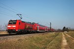 Nachschuss auf 146 112-8  Baden Württemberg erfahren  am 07.02.2015, als sie einen RE (Basel Bad Bf - Offenburg ) bei Hügelheim ihrem nächsten Zwischenhalt in Heitersheim entgegen
