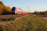 445 065 mit dem RE 4626 von Würzburg Hbf nach Frankfurt am Main Hbf bei Thüngersheim, 13.10.2018