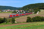 Den Twindexx-Einsätzen im Altmühltal sei auch mal ein Bild gewidmet. Am 03. September 2024 konnte ich den 445 098 als RB 59094 von München HBF nach Nürnberg HBF bei Breitenfurt dokumentieren. Die Triebzüge fahren meist unfotografiert an einem vorbei, hofft man doch eher auf einen Ersatzzug mit der Baureihe 111.  