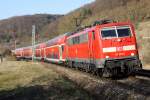 Die 111 178-0 mit der RB von München nach Treuchtlingen bei Dollnstein am 12.03.2014