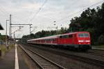 Nachschuss auf 111 190 am 20.06.2014 bei der Druchfahrt in Neu Isenburg.