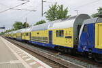 Der D-AMS 55 80 96-73 521-4 DBdpza im RE 82826 von G�ttingen nach Hannover Hbf, am 09.07.2026 in Sarstedt.