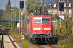 RHEINE (Kreis Steinfurt), 18.10.2010, 111 084-0 als RE nach Emden Hbf bei der Ausfahrt aus dem Bahnhof Rheine  