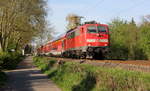 111 126  DB kommt mit einem RE4 Verstärkerzug von Düsseldorf-Hbf nach Aachen-Hbf und kommt aus Richtung