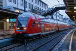 RB48 Ersatzzug von DB Regio in Wuppertal Hbf, Dezember 2018.