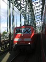 In Kln auf der Hohenzollernbrcke 23.08.2007 (111 124-4)