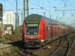 RE 1 von Hamm nach Aachen bei der Einfahrt in Dortmund Hbf   (14.10.2007)