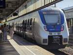 Ein Talent 2 von National Express als RE 44 (Fossa-Emscher-Express) nach Moers.
