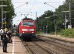 111 132-7 mit dem RE14013 nach Braunschweig bei der Einfahrt in Ibbenbren 31.7.2009