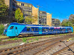 Nordbahn ET 526 051 bei der Ausfahrt aus Kiel Hbf, 04.10.2026.