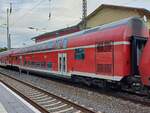 S-Bahn Mitteldeutschland D-DB 50 80 26-35 187-6 DBpza 751.2 im RE 4890  Saale-Express  nach Halle (S) Hbf, am 25.08.2023 in Jena-Göschwitz.
