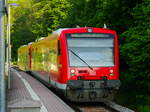 VT 650 102 als RB nach Bad Urach in Bad Urach Ermstalklinik, 16.05.2020.