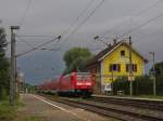 Eine viertel Stunde bevor heftiger Regen und starker Wind einsetzte, wurde am 04.08.2013 an der Haltestelle Reichenau (Baden) 146 230-8 mit IRE 5312 von Konstanz nach Karlsruhe fotografiert.