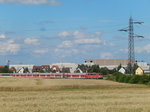 Wohl einer der letzten Einsätze der n-Wagen in Deutschland. Mit einer Lok der Baureihe 111 geht es mit der Regionalbahn nach Karlsruhe. 01.07.2016