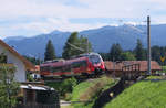 Mit der Bahn in den Bergen.