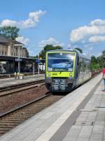 nagelneuer VT650 der agilis im Bahnhof Neuenmarkt-Wirsberg am Tag der Betriebsaufnahme 12.06.2011 als RE Richtung Weiden