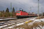 143 907-4 mit RE von Treuchtlingen nach Nrnberg am 08.03.2010 in Pleinfeld.