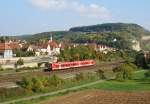 Ein 440er erreicht am 03.Oktober 2014 als RB 58050 nach Jossa den Bahnhof Retzbach-Zellingen.