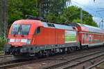DB Regio mit  182 024  [NVR-Nummer: 91 80 6182 024-0 D-DB] mit der Teil-Werbung für die Landesgartenschau in Wittstock/Dosse 2019 mit dem RE1 nach Frankfurt/Oder am 14.05.19 Berlin-Hirschgarten.