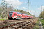 445 003 als RE 5 nach Elsterwerder am 27. April 2022 auf dem Berliner Außenring bei Diedersdorf.