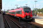 Bombardier Talent und Talent 2 nebeneinander im Bf Oranienburg am 29.06.2012.
Der 442 620 fhrt als RB 28733 nach Hennigsdorf, der 643-er der PEG wartet auf seinen Einsatz auf der Linie RB 12.