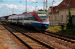 Der VT 643.05 der PEG (643 362-6, 943 362-3 und 643 862-5) wartet am 22.06.2012 in Oranienburg auf seinen Einsatz, um in knapp einer Stunde als RB 28779 nach Berlin-Lichtenberg zu fahren. Ein Teilstck der RB 12 wird zu diesem Zeitpunkt im SEV bedient.