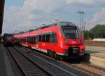 Hamster trifft GTW 2/6 am 26.07.2013 in Oranienburg.
Der 442 315 ist gerade auf der RB 20 aus Hennigsdorf angekommen und der 646-er fhrt auf der RB 12 nach Berlin-Lichtenberg.