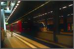 Steuerwagen eines RE4 von Ludwigsfelde nach Wismar. Aufgenommen am 30.03.2007 im Hauptbahnhof Berlin. Rechts im Bild fhrt ICE 1514 von Mnchen Hbf ber Treuchtlingen nach Hamburg-Altona aus.
