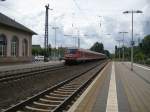 Regionalbahn aus Wiesbaden ber Darmstadt nach Aschaffenburg hier bei der Ankunft in Dieburg