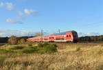 RE1 kommend aus Büchen, in Richtung Schwerin unterwegs. Schiebelok war die 182 019-0. 3km östlich von Büchen 06.11.2017