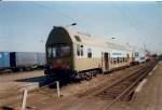 Eine Regionalbahn Velgast-Barth im August 1997 im Bahnhof Velgast.