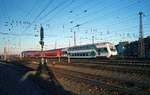 RE Osnabrück Hbf - Bremen Hbf verlässt Osnabrück Hbf (02.02.02); digitalisiertes Dia.