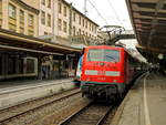 111 158 als RE 4 nach Dortmund im Bahnhof von Wuppertal am 12.