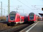 Als 146 004-7 den RE2 aus Mnster in Viersen eingefahren hat, dauerte es nicht lange, da schob 146 006-2 den Gegenzug in Richtung Mnster(Westf) aus Viersen herraus. 02/2008