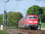 111 016-2 schiebt den RE10431(RE4) beim Km 20.4 der KBS 485 Dortmund entgegen. Bei herlichem Sonnenschein am 4.5.08