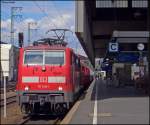 111 149 mit dem RE9024  Gras-Schnupper-Express  nach Venlo ber Mnchengladbach in Dsseldorf Hbf 7.7.2009