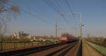 RB 15723 (RB 75) von Wiesbaden Hbf nach Aschaffenburg Hbf, auf der Kaiserbrcke in Mainz; 28.03.2011