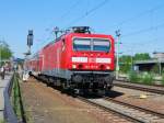 143 157 mit einem RE im Bhf Oschatz, 11.05.08