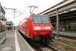 DB 146 029 mit dem RE 16315 aus Magdeburg Hbf, am 24.10.2022 in Halle (S) Hbf.
