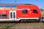 D-DB 50 80 86-81 131-4 DABpbzfa 767.2  Eike von Repgow  als RE 16329 aus Magdeburg Hbf, am 11.05.2024 in Halle (S) Hbf.