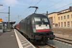 Am 07.08.2013 stand ES 64 U2-001 (182 501-7) mit RB 16321 (Eisenach - Halle (Saale) Hbf) in Merseburg und wartet auf die Abfahrt.