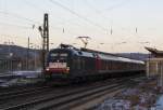 DB ES 64 U2-018 mit der RB 16324 von Halle (S) Hbf nach Eisenach, am 27.01.2014 beim Halt in Naumburg (S) Hbf.