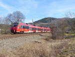 DB 442 305 als RE 4988  Franken-Thüringen-Express  von Nürnberg Hbf nach Leipzig Hbf, am 25.02.2019 bei Kaulsdorf (Saale).