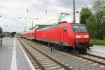 DB 146 011 mit dem RE 4886  Saale-Express  nach Halle (S) Hbf, am 12.05.2023 in Jena-Göschwitz.