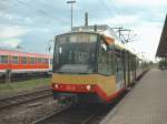 Auch Eilzge gibt es beim KVV. Zweisystem-Doppelzug, vorn 854 am 09.05.2002 in Eppingen auf der Fahrt von Baden-Baden nach Heilbronn.