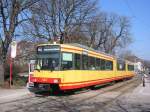 Stadtbahnwagen 554 steht am 20.03.2006 an der Haltestelle Durlacher Tor in der Karlsruher Oststadt.