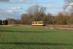 Wagen 828 hat als S9 von Bruchsal nach Bretten Bahnhof sein Ziel Bretten Bahnhof bei Diedelsheim fast erreicht. Aufgenommen am 20.02.2012.