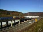 Am 20.03.2014 konnte ich Tw 557 als S 20018 auf dem Weg nach Ittersbach beim Befahren der Rampe zum blauen Wunder des Albtales in Busenbach ablichten.