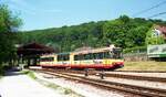 AVG Albtalbahn__Tw 854 nach Ittersbach verl��t die Station Busenbach.__01-06-1994
